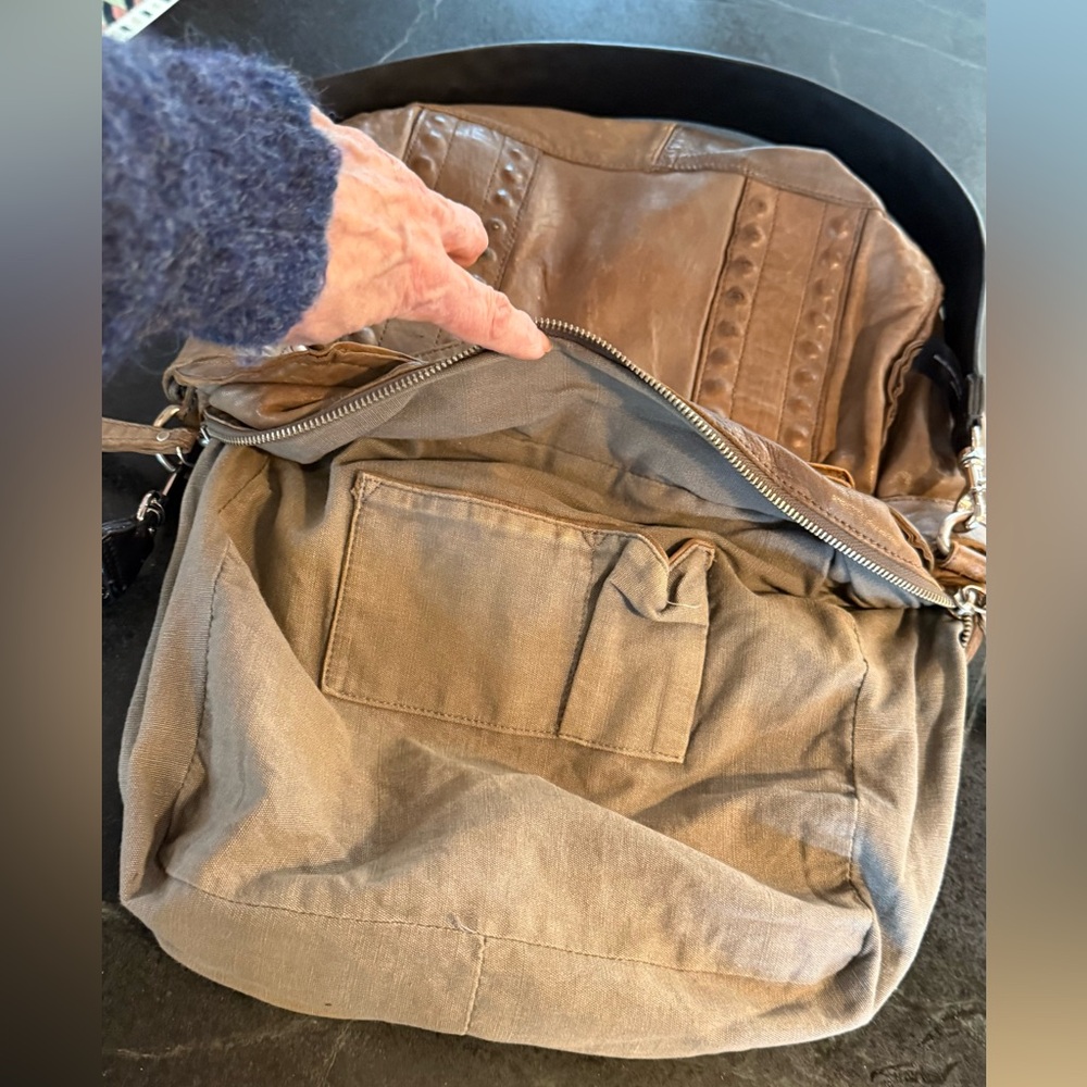 Vintage Lambskin rare Liebskind Berlin bag with purposeful distressed look. Boho - Picture 13 of 16